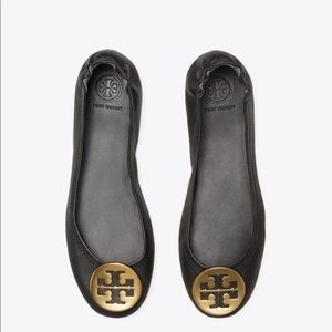 Pre-loved Tory Burch Minnie travel ballet flats.